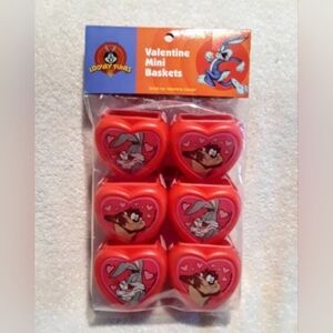 Vintage Looney tunes 6 Valentine mini baskets set